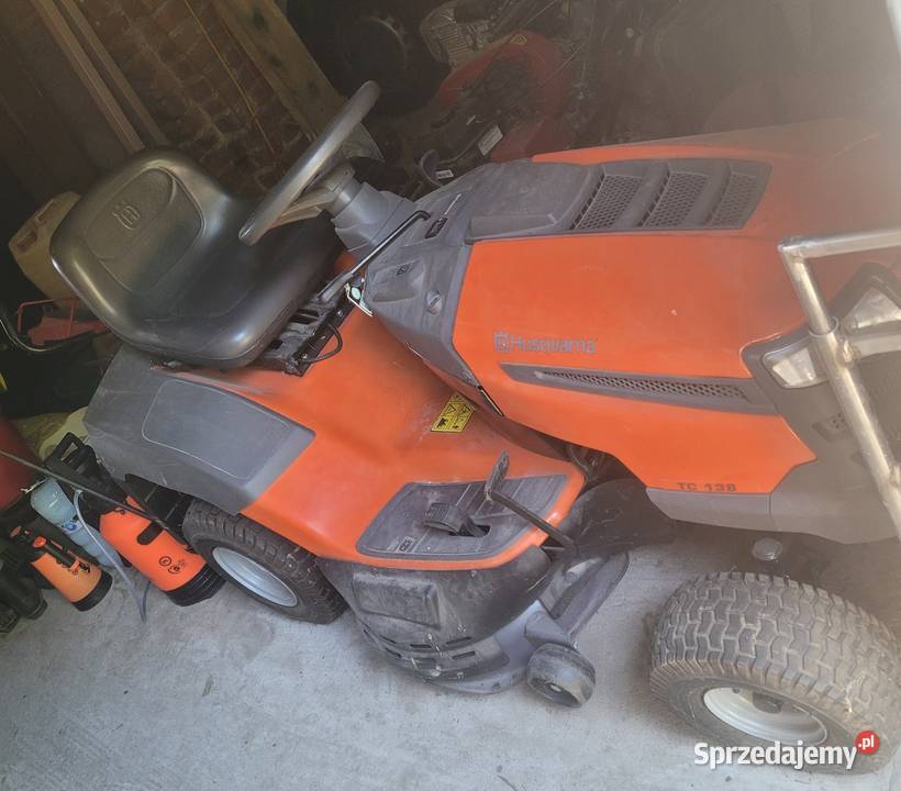 Traktor ogrodowy HUSQVARNA TC 138