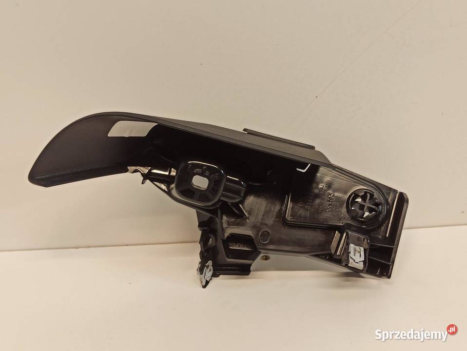 VOLVO V60 II OSŁONA ZAŚLEPKA PRAWY TYŁ 31479267 osobowe