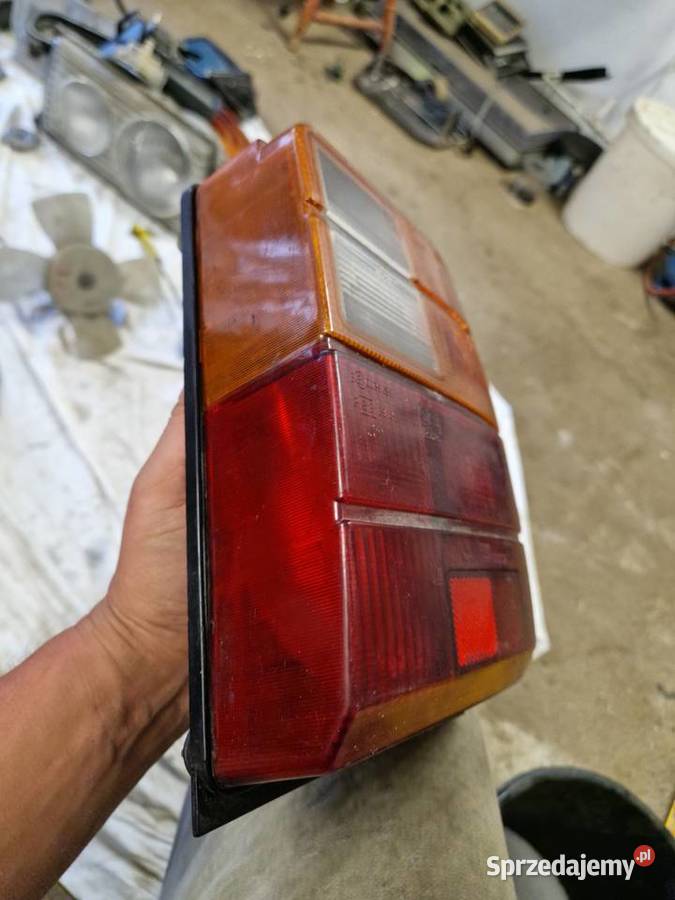Fiat Uno lampa tylna osobowe