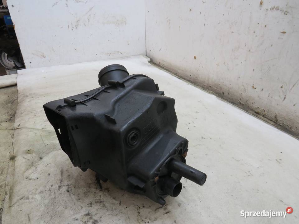 OBUDOWA FILTRA POWIETRZA 30 TDI AUDI A8 D4 osobowe