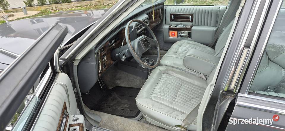 Cadillac brougham v8 Namysłów