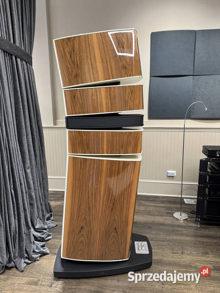 Focal Grande Utopia EM EVO Pair Natural Walnut