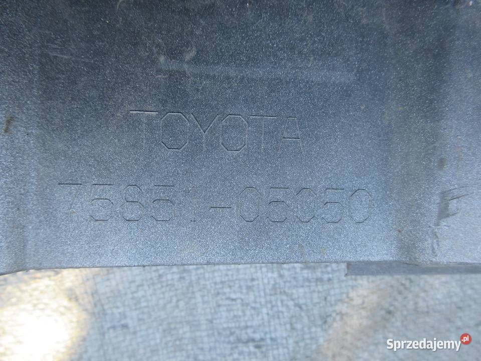 TOYOTA AVENSIS T27 LISTWA PROGOWA PRAWA PROG osobowe śląskie Ruda Śląska