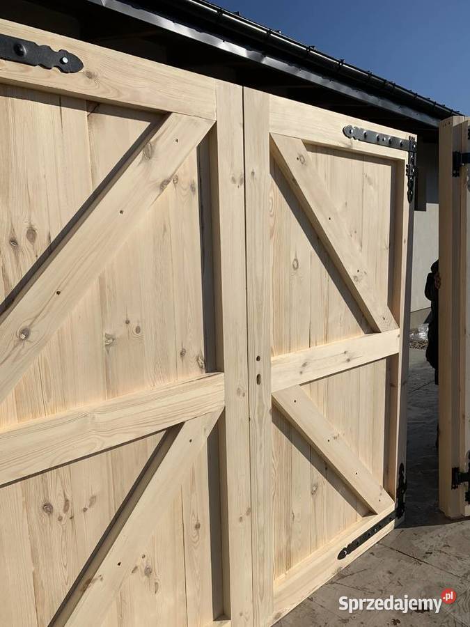 DRZWI GARAŻOWE LITE DREWNIANE sosnowe z Brodnica