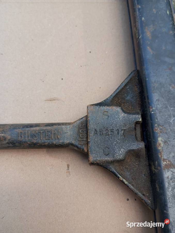 Lewarek Mercedes Benz w123 podnośnik samochodowy Legnica