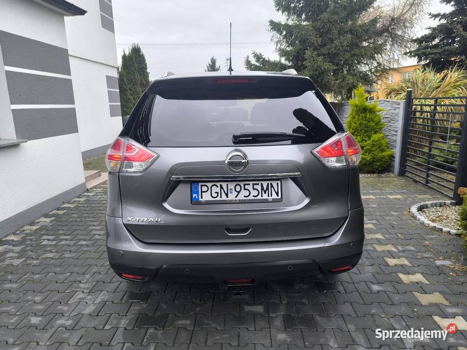Nissan X TRAIL diesel 16 130 niski przebieg światła LED Trzemeszno
