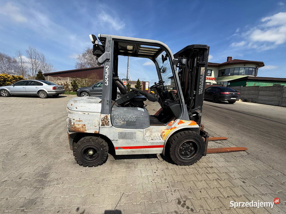 wózek widłowy TOYOTA 7FDF35 3500 diesel TRIPLEX Wózki widłowe Działoszyn sprzedam