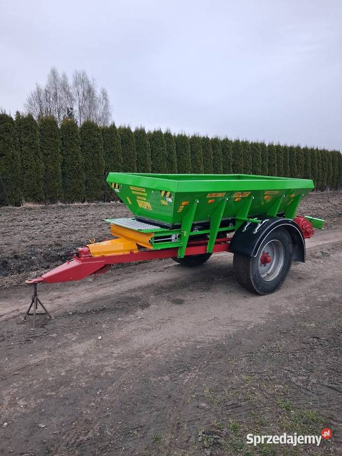 Rozsiewacz wapna rcw3 piast wapniarka Rozsiewacze nawozów łódzkie Rzgów