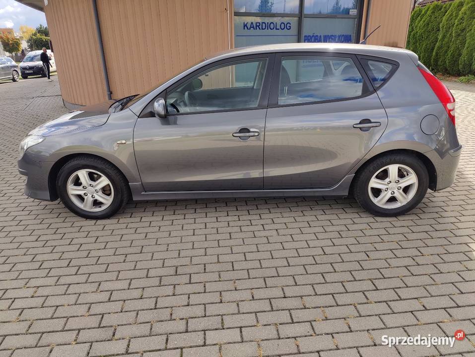 Hyundai i30 16 CRDI 90 Klima Ładny Lift 2011r serwisowany w ASO Chełm