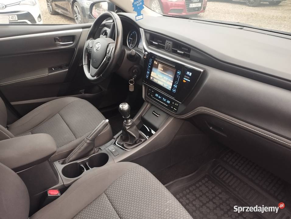 Toyota Corolla 16 salon serwis 102 klimatyzacja Warszawa