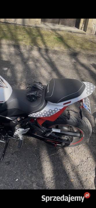 Suzuki GSR 750 Bolesławiec