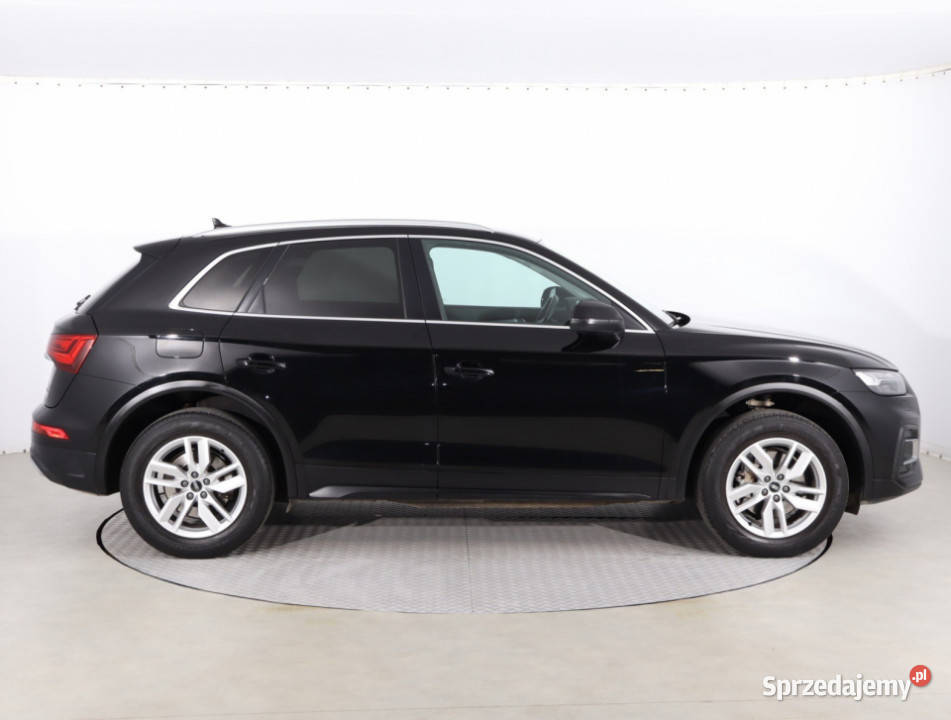 Audi Q5 40 TDI asystent pasa ruchu Motoryzacja