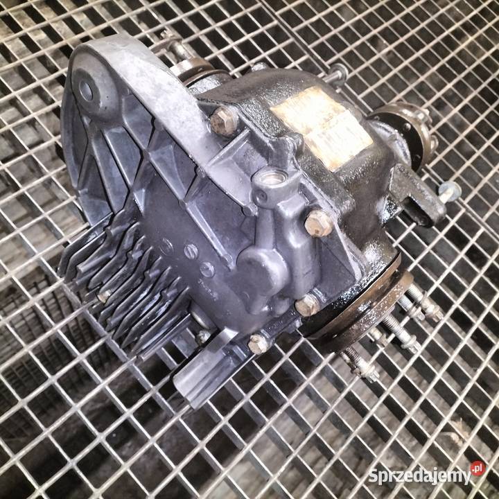 Most tylny dyferencjał BMW E65 E66 stan Mały Poręba