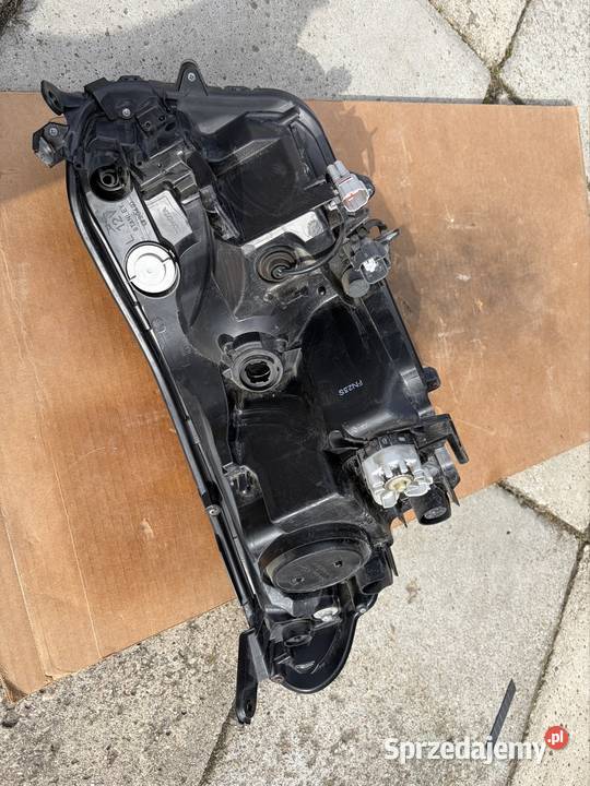 Toyota Rav4 IV Lift Lampa lewa Led Bełchatów