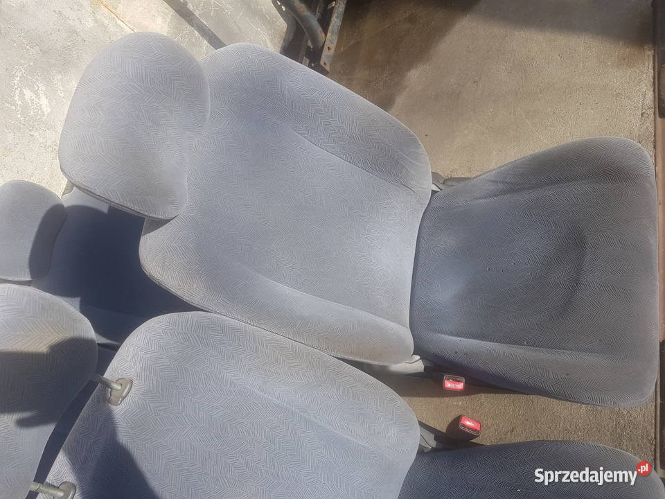 Suzuki Liana komplet fotele fotel kanapa przód
