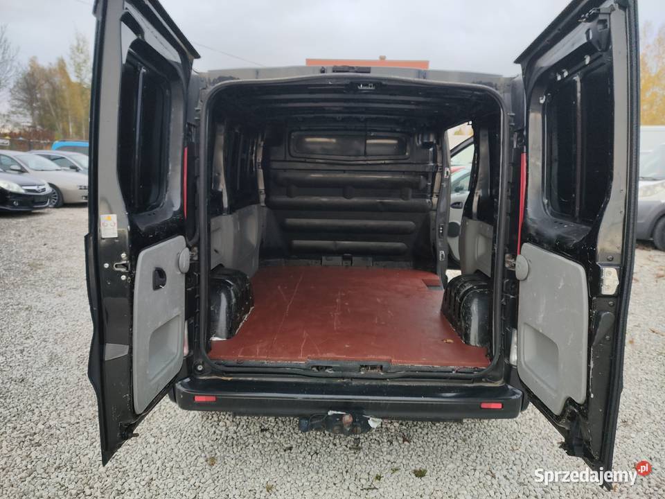 Renault Trafic 25 blaszak Samochody dostawcze Smyków