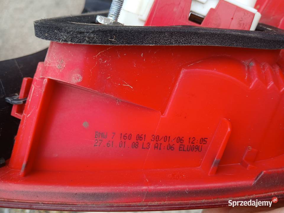 Lampa lewy tył BMW 3 E91 kombi 7160061 małopolskie Radłów