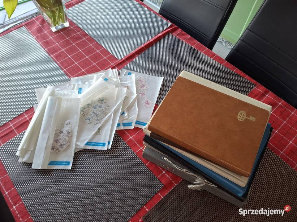 Klasery ze znaczkami Filatelistyka mazowieckie Kajetany sprzedam