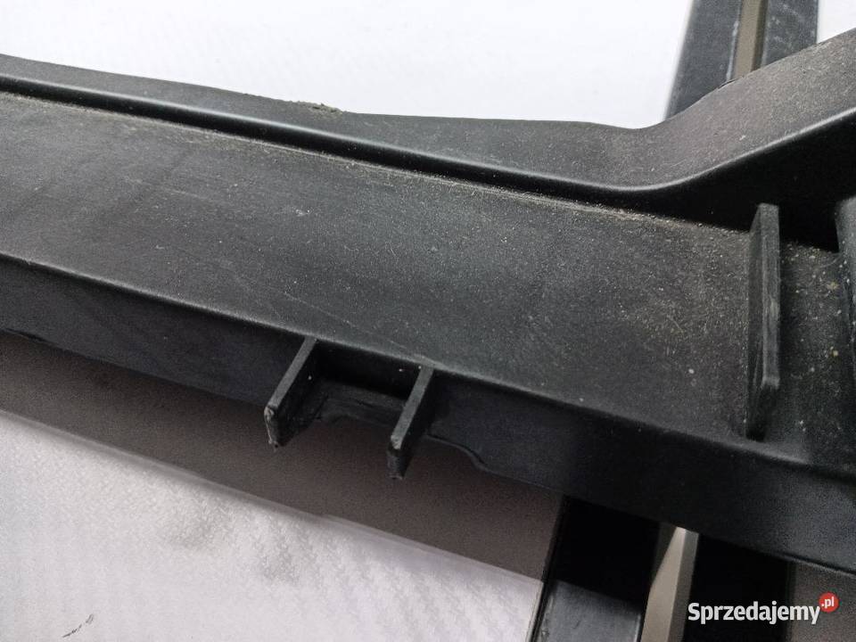 PAS PRZEDNI AUDI A4 B9 80D805594A Klimatyzacja sprzedam