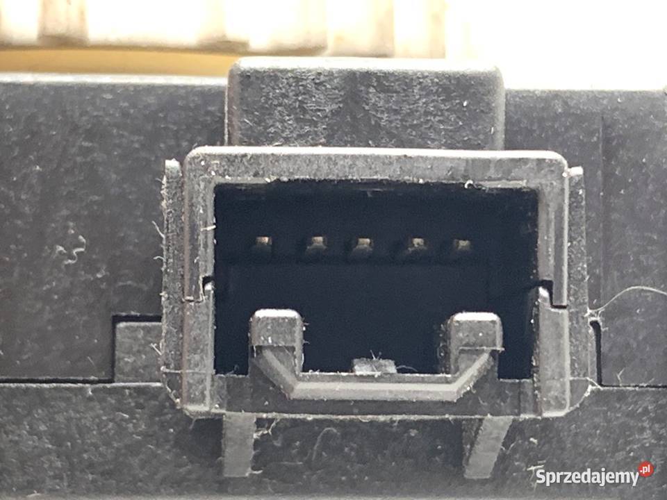 SILNIK NAGRZEWNICY TOYOTA 1138002800 AVENSIS T27 podkarpackie