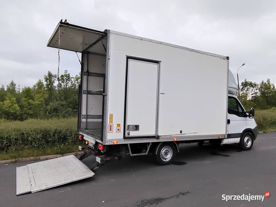 Usługi transportowe Auto z windą Poznań Przewóz Usługi