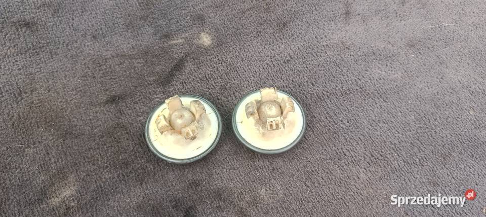 Górne Plastiki Amora Tył Audi A4 B5 sprzedam