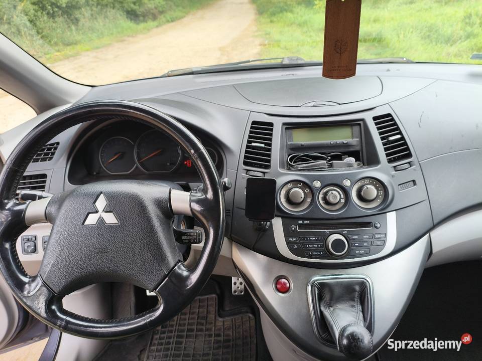 Mitsubishi Grandis 2008r 24 Benz