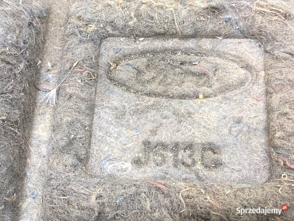 WYGŁUSZENIE MASKI FORD FIESTA MK7 Hatchback osobowe