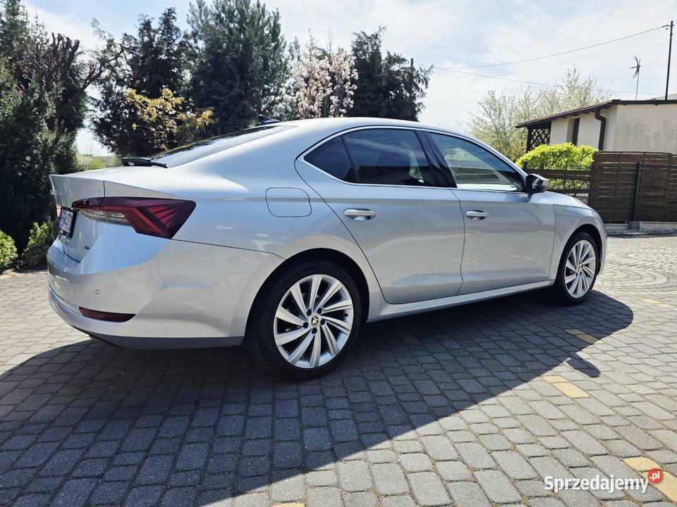 KODA Octavia sedan 20 TSI 4x4 190 DSG Style Rok produkcji 2022 Będzin sprzedam