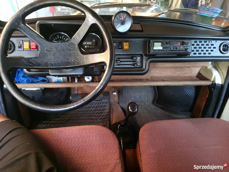 Trabant 11 Kombu