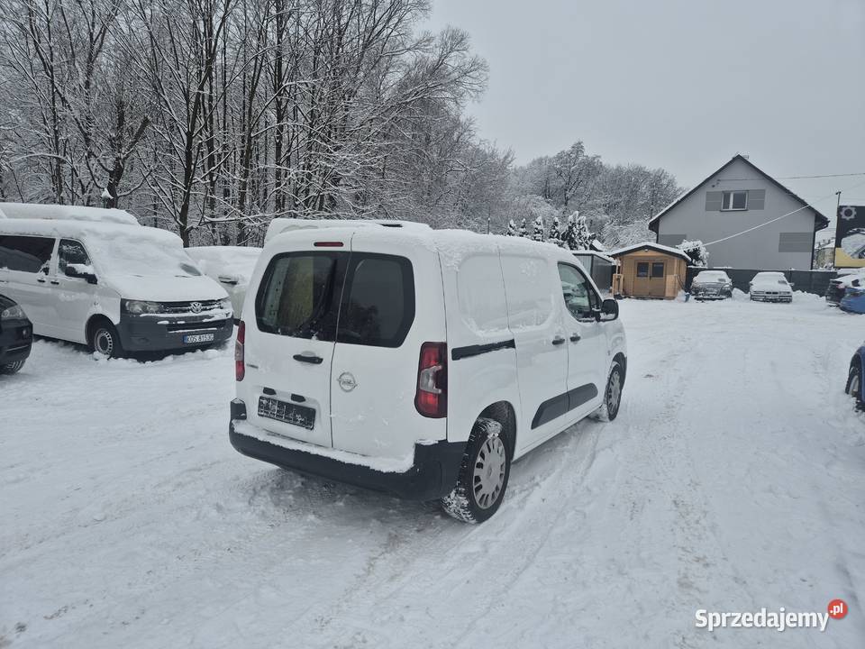 2020 Opel Combo 135 15d 76 Zadbany Bezwypadek Rok produkcji 2020 Bujaków sprzedam