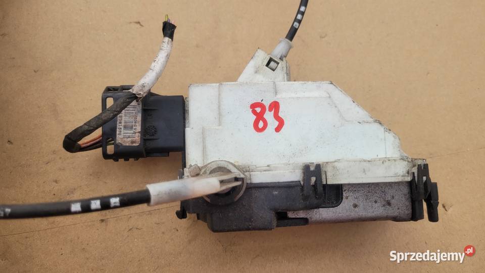 SUZUKI SWIFT MK7 ZAMEK TYŁ PRAWY 8230168LA1 83 Zamki, wkładki i kluczyki śląskie sprzedam