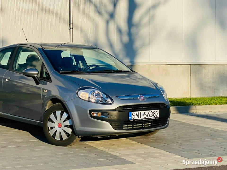 Fiat Punto Evo Fiat Punto Evo 12 Benz serwisie wielofunkcyjna kierownica Punto Evo Mikołów sprzedam