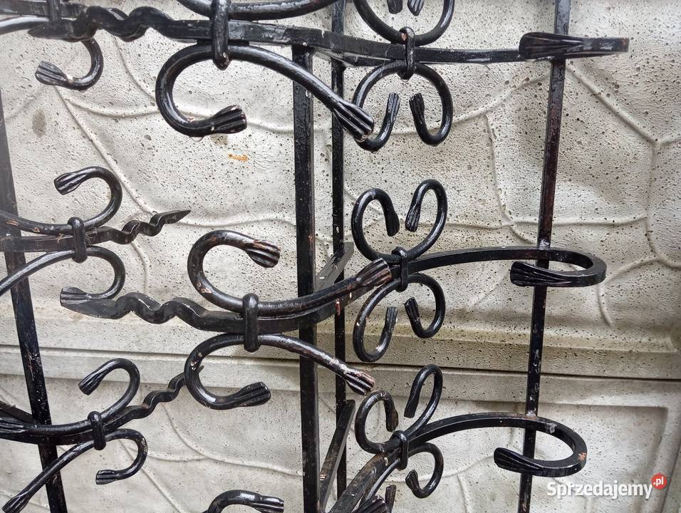 Kwietniki kute pod okno Baborów