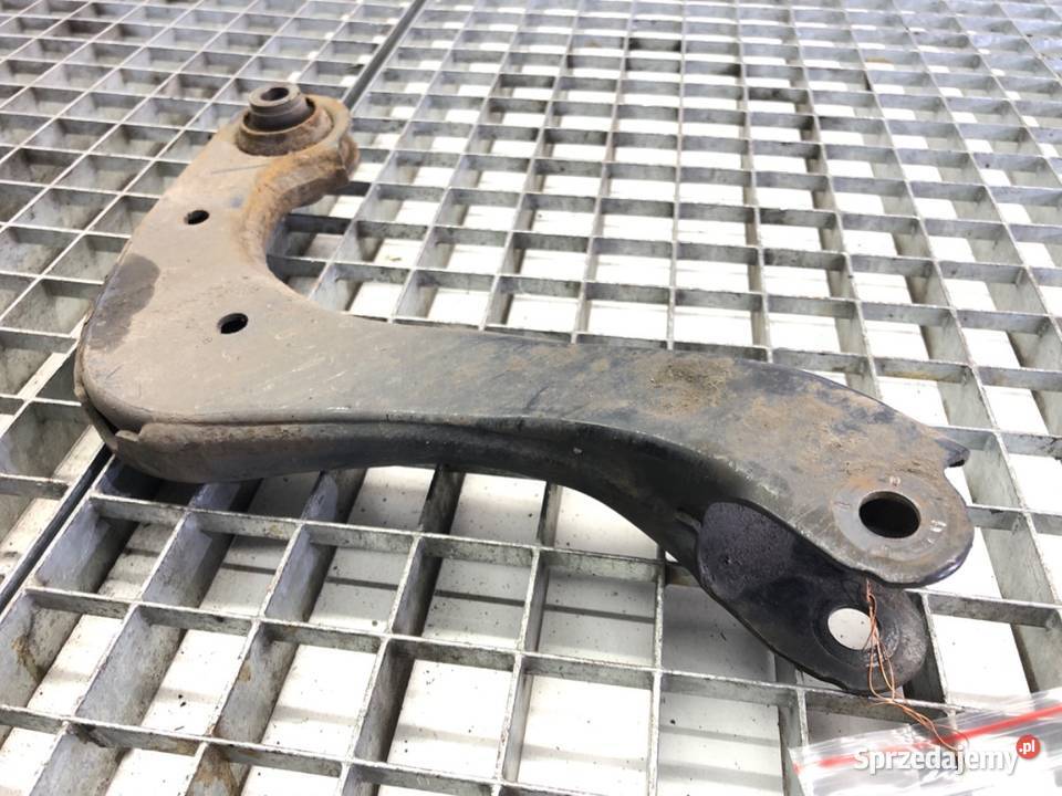 WAHACZ PRAWY TYŁ TOYOTA COROLLA E21 Wahacze