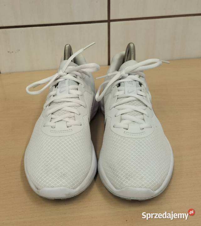 Buty damskie Sportowe Nike Revolution 6 385 Wałbrzych sprzedam