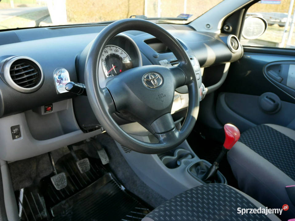 Toyota Aygo 10 VVTi 68 5D Klima Krajowy Koła Goczałkowice-Zdrój sprzedam