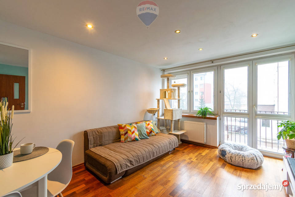 2 pokoje z balkonem 1 piętro Piaski Pabianice 7009zł/m2