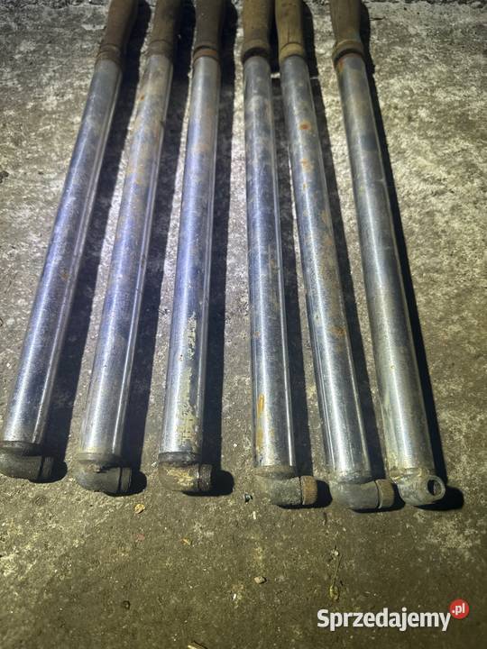 Stare metalowych pompek rowerowych z okresu PRL Gliwice