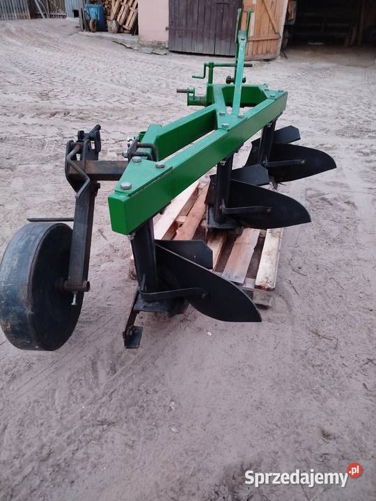 Pługi 3 skibowe praktycznie nowe Tarzymiechy Pierwsze sprzedam