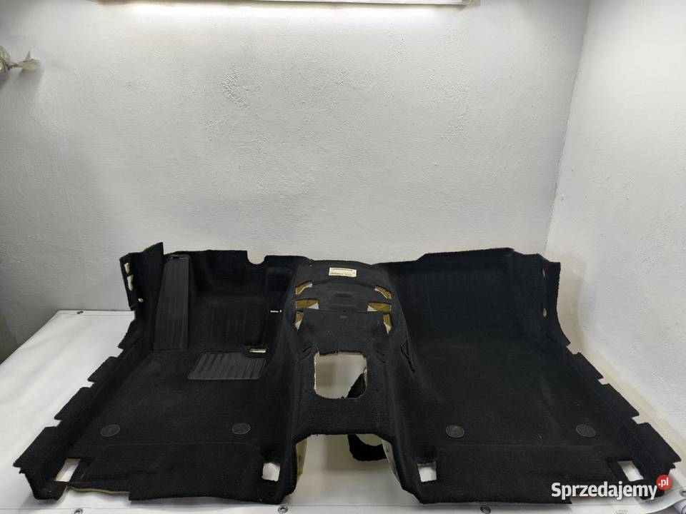 DYWAN WYKŁADZINA PODŁOGA PRZÓD BMW E61 E60
