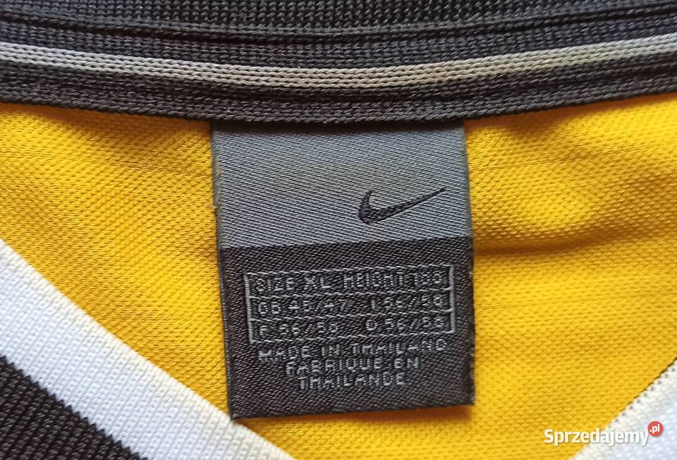 Bluza i spodenki sportowe firmy NIKE Wrocław