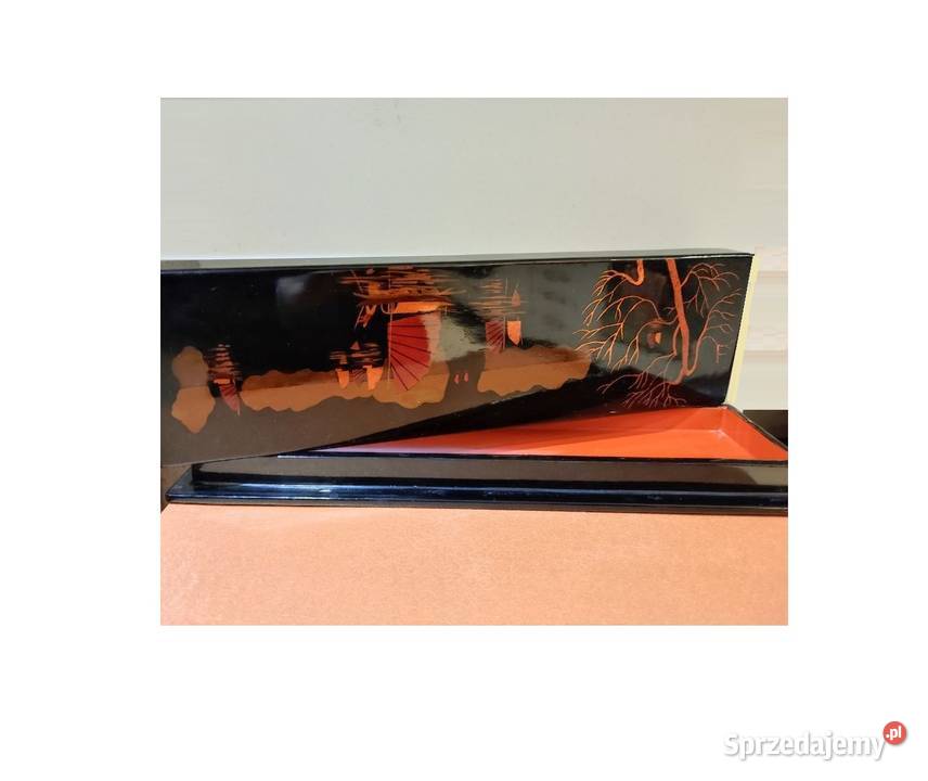 pojemnik pudełko szkatułka inkrustowana puzderko Kielce