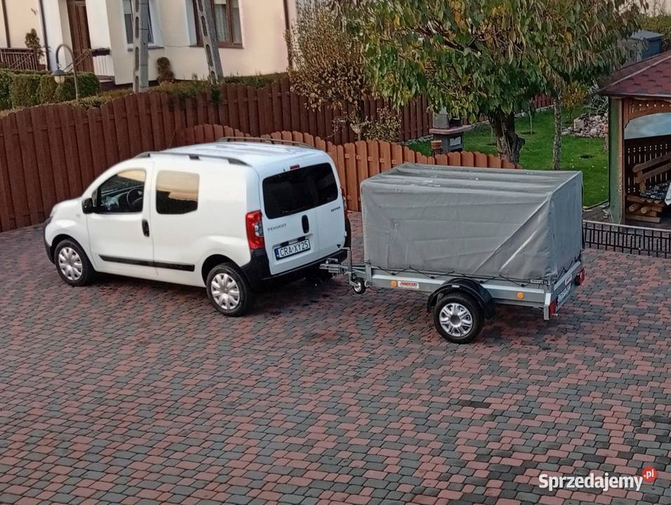 Przyczepa samochodowa