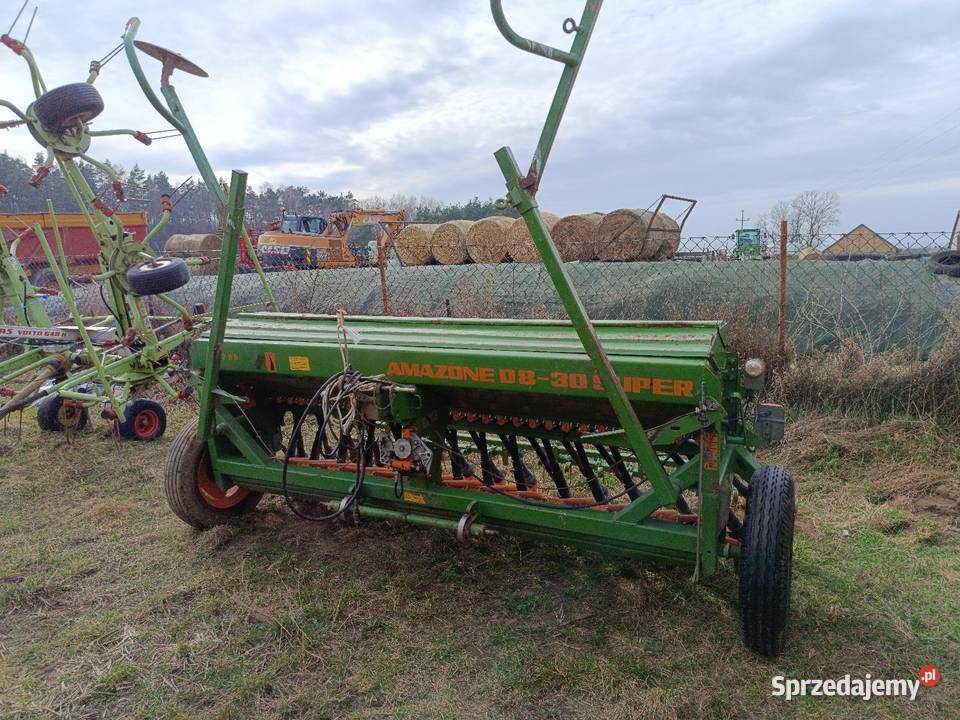 Siewnik zbożowy amazone d8 Jedwabne