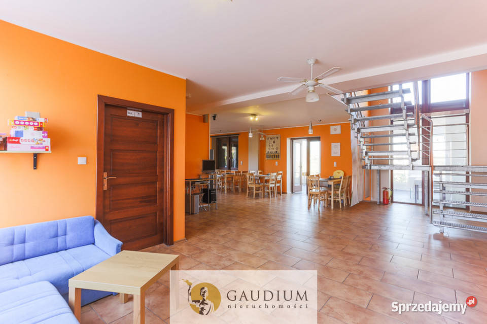 Pensjonat morzem 600m2 Rewa