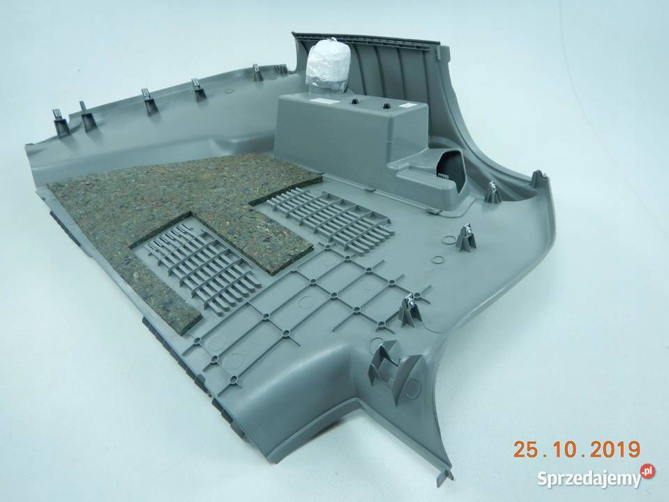 BOCZEK BAGAŻNIKA LEWY FORD C 0310 1473894