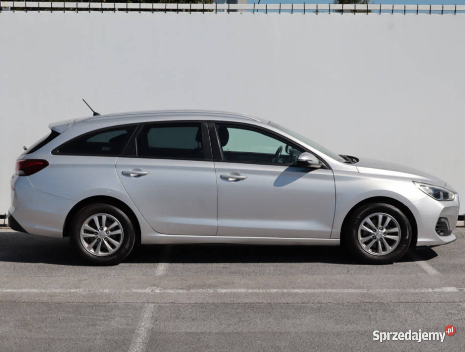 Hyundai i30 10 TGDI nieuszkodzony sprzedam