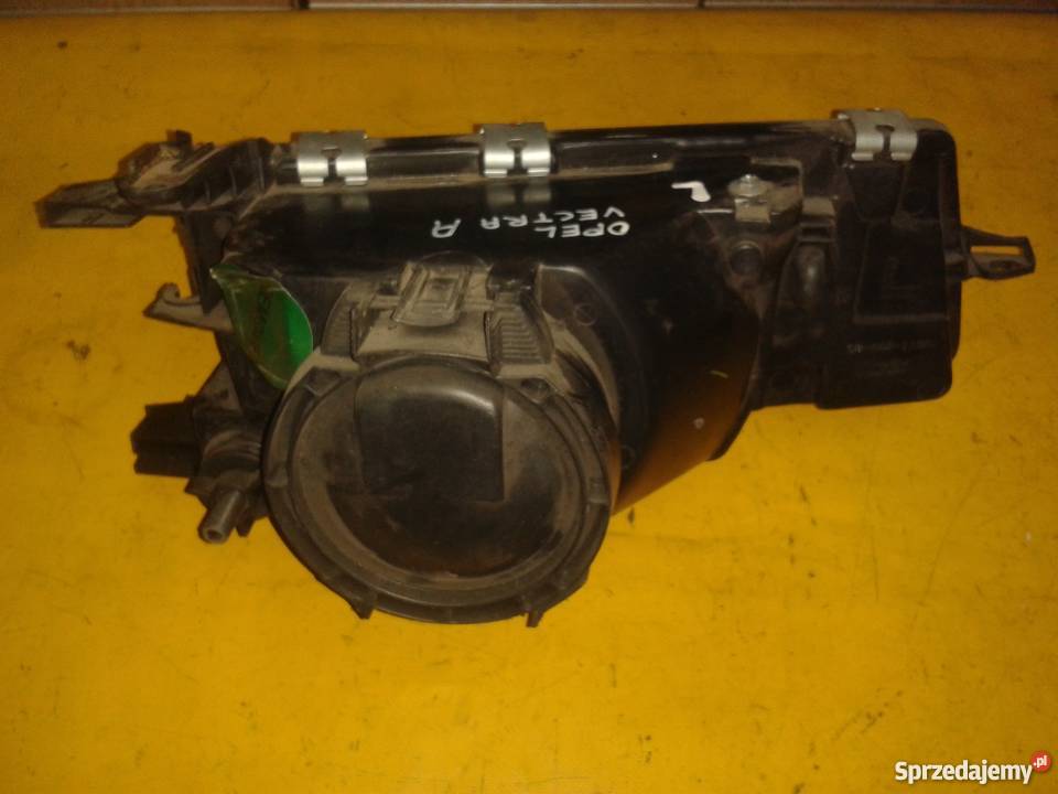 wyprzedażprzecena lampa przód lewa Opel Vectra A Piotrków Trybunalski sprzedam
