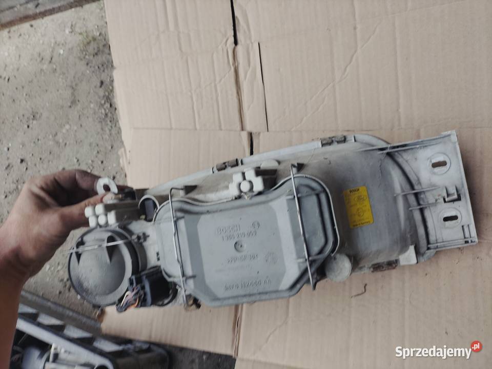 LAMPA PRZÓD PRZEDNIA LEWA REFLEKTOR FORD FIESTA Kamień-Kolonia sprzedam